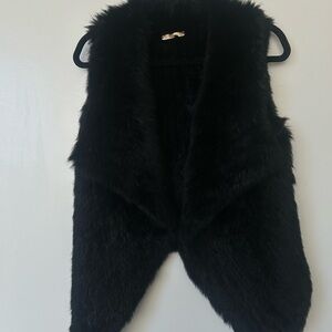 La Fiorentina Black Faux Fur Vest